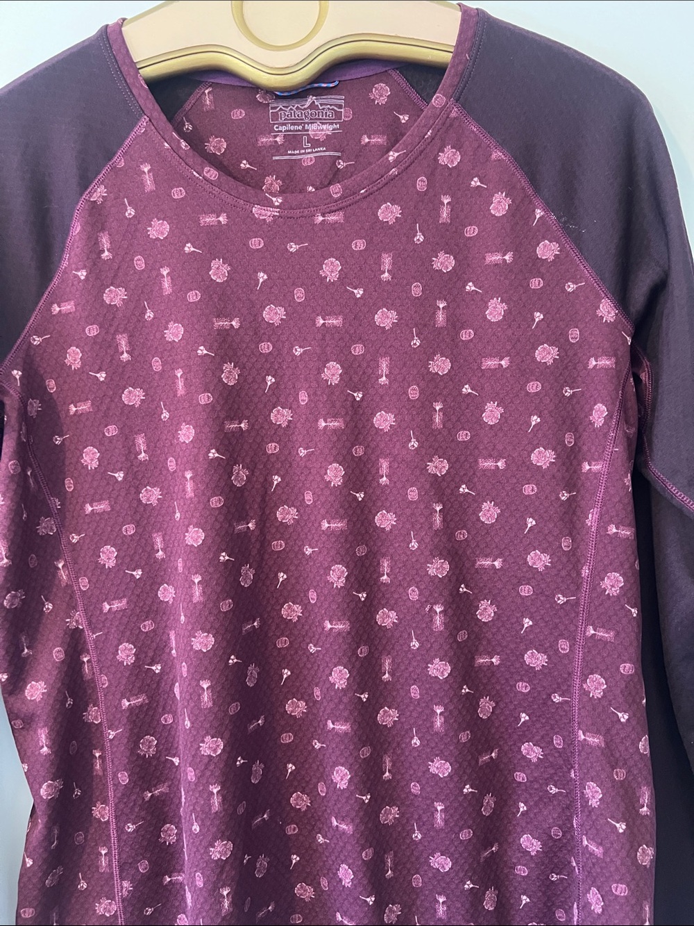 Patagonia Women’s Capilene Midweight Maroon and Plum Floral-Print long sleeve LG